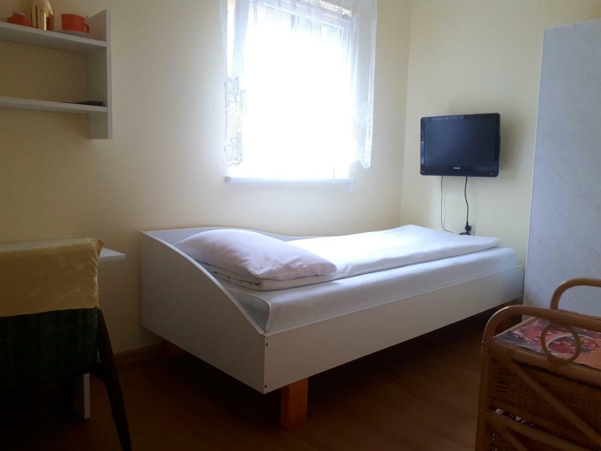 Dom Wakacyjny U Mirka Ustka Exterior photo